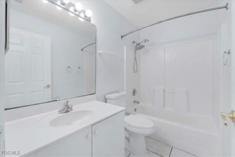 2831 White Blvd, Naples FL - photo 13 of 17
