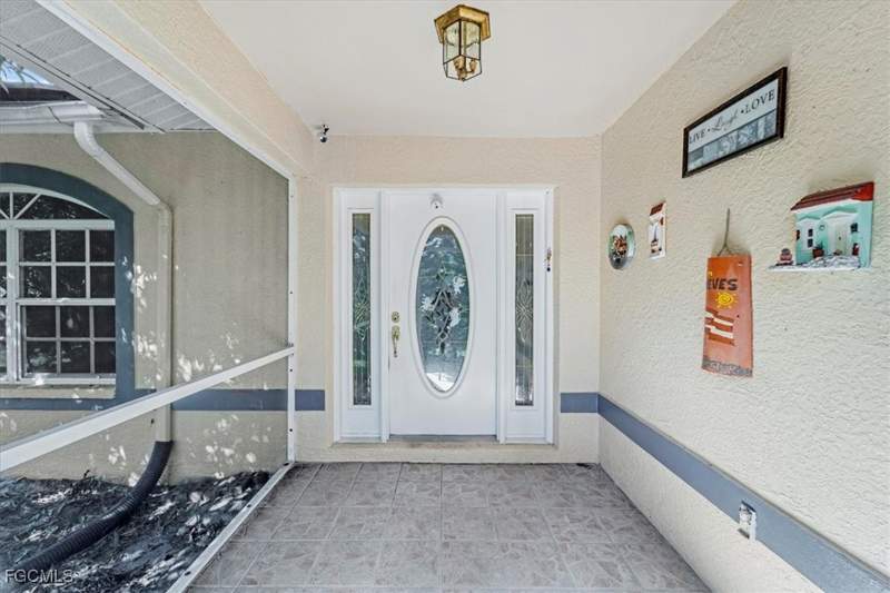 4 bedroom SingleFamilyResidence at 2831 White Blvd, Golden Gate Estates, Naples — photo 5