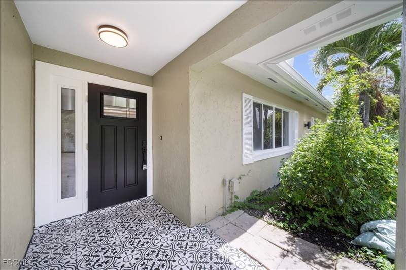 3 bedroom SingleFamilyResidence at 17042 Wayzata Ct, Northdale, North Fort Myers — photo 2