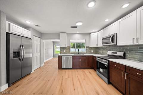 17042 Wayzata Ct, North Fort Myers FL - photo 8 of 38