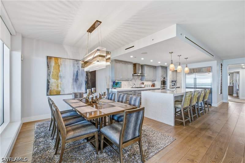 4 bedroom Condominium at 13915 Old Coast Rd 2004, Kalea Bay Tower 100, Naples — photo 5