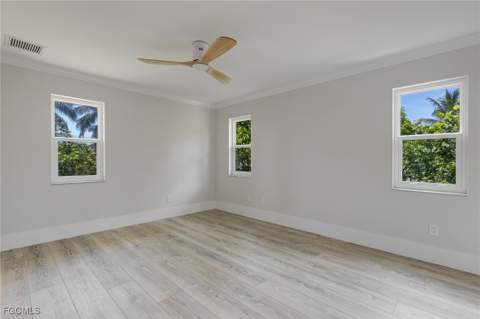 645 Oliva St, Sanibel FL - photo 22 of 35