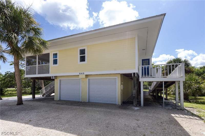 3 bedroom SingleFamilyResidence at 645 Oliva St, Bayshore Village, Sanibel — photo 5