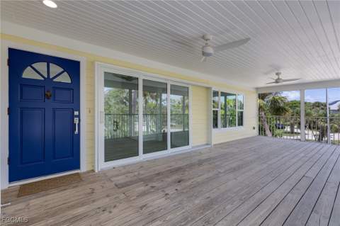 645 Oliva St, Sanibel FL - photo 8 of 35