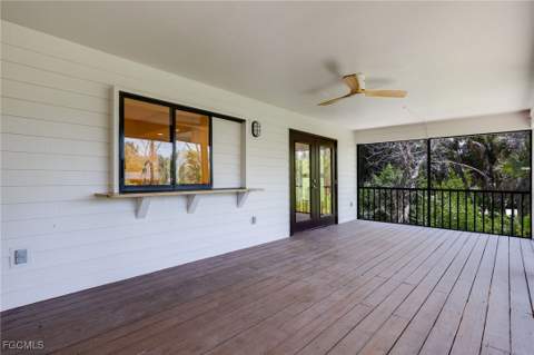 1345 Junonia St, Sanibel FL - photo 10 of 27