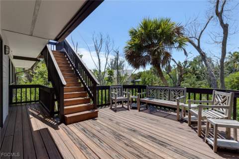 1345 Junonia St, Sanibel FL - photo 19 of 27