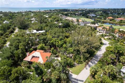 1345 Junonia St, Sanibel FL - photo 24 of 27
