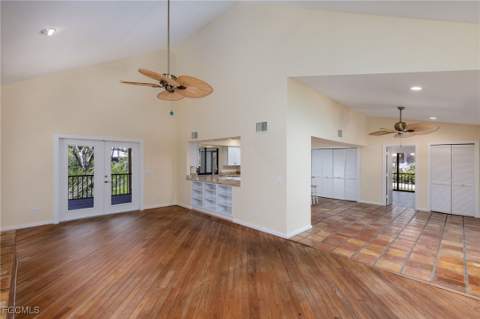 1345 Junonia St, Sanibel FL - photo 6 of 27