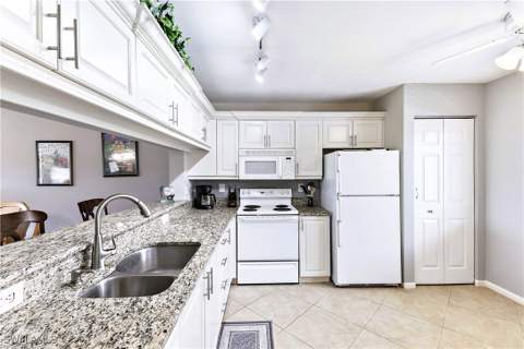 1001 Eastham Way C-206, Naples FL - photo 9 of 23
