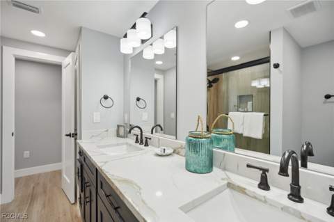 301 Seminole Way, Fort Myers Beach FL - photo 18 of 43