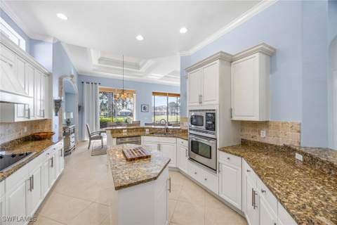 8894 Shenendoah Cir, Naples FL - photo 19 of 50