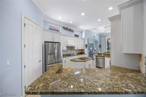 8894 Shenendoah Cir, Naples FL - photo 20 of 50