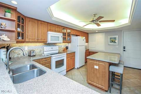 2445 W Gulf Dr B44, Sanibel FL - photo 6 of 48