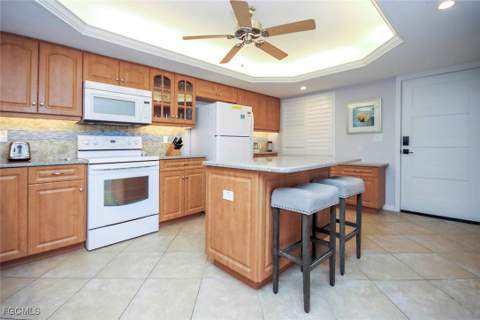 2445 W Gulf Dr B44, Sanibel FL - photo 7 of 48