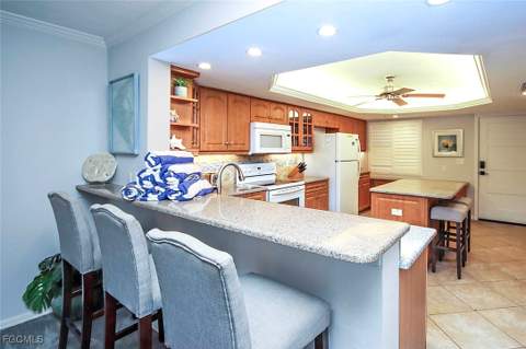 2445 W Gulf Dr B44, Sanibel FL - photo 9 of 48