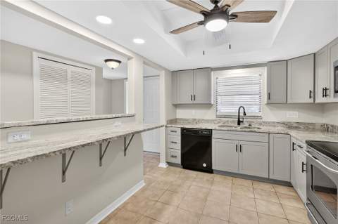 3720 SE 10th Ave 102, Cape Coral FL - photo 10 of 37