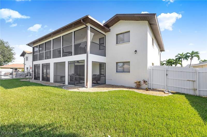 2 bedroom Condominium at 3720 SE 10th Ave 102, Compass Rose Condo, Cape Coral — photo 5