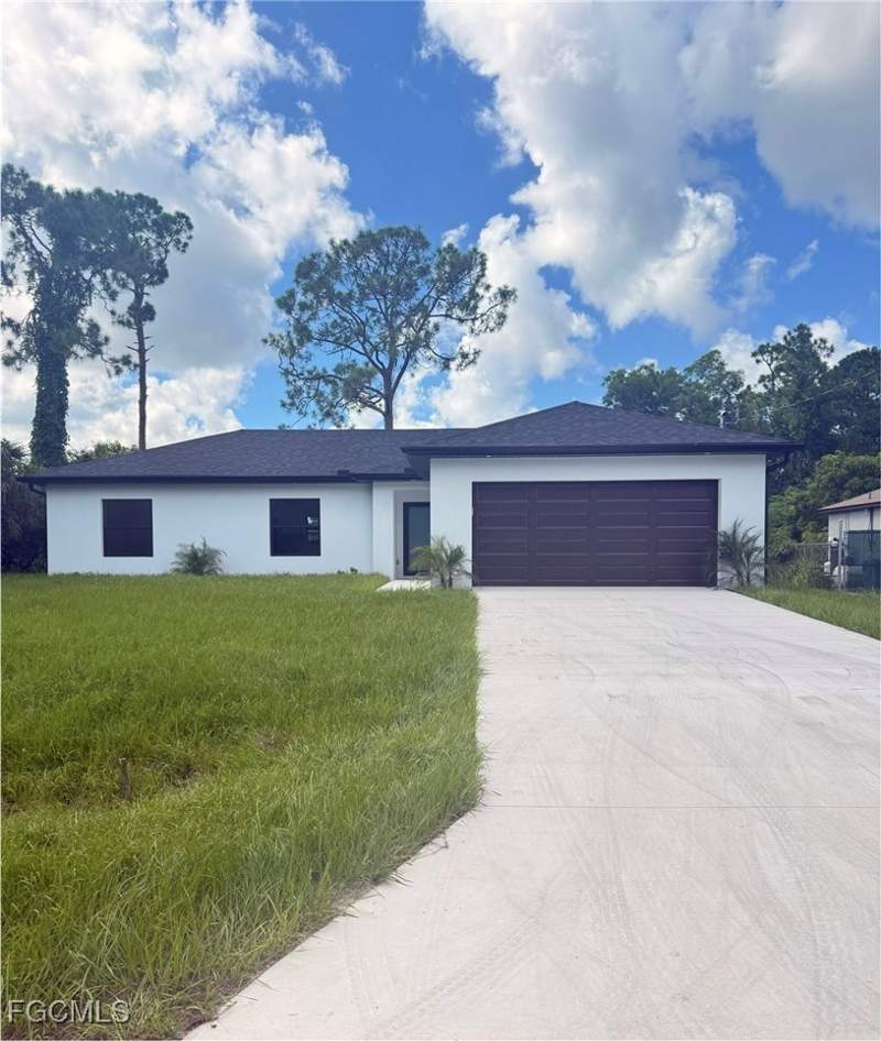3 bedroom SingleFamilyResidence at 817 Coffield Ave, Lehigh Acres, Lehigh Acres — photo 2