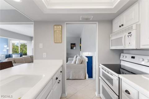 1039 Beach Rd 104, Sanibel FL - photo 10 of 35
