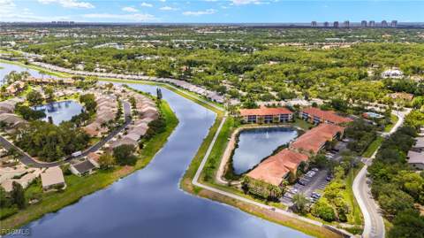 10010 Maddox Ln 316, Bonita Springs FL - photo 10 of 36