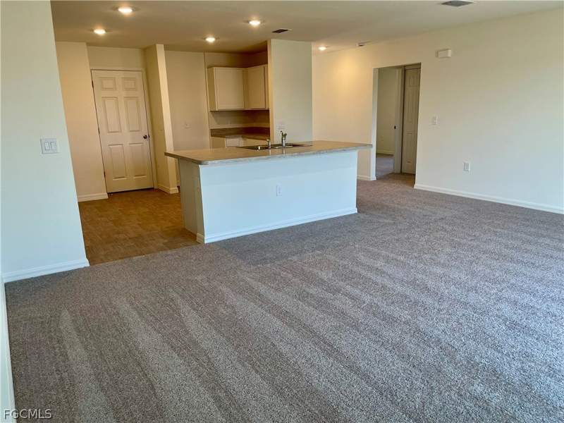 4 bedroom SingleFamilyResidence at 929 NW 8th Pl, Cape Coral, Cape Coral — photo 2