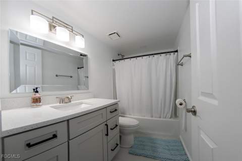 16007 Davis Rd 613, Fort Myers FL - photo 16 of 28
