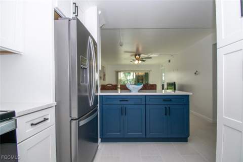 16007 Davis Rd 613, Fort Myers FL - photo 6 of 28