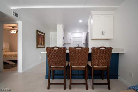 16007 Davis Rd 613, Fort Myers FL - photo 7 of 28