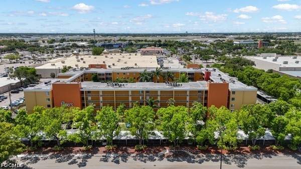 1 bedroom Condominium at 2366 E Mall Dr 119, Towers Condo, Fort Myers — photo 2