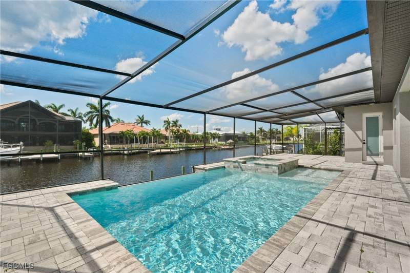 3 bedroom SingleFamilyResidence at 2532 SW 26th Pl, Cape Coral, Cape Coral — photo 4