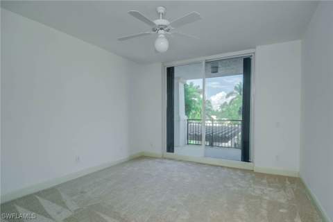 445 Cove Towers Dr 304, Naples FL - photo 6 of 33