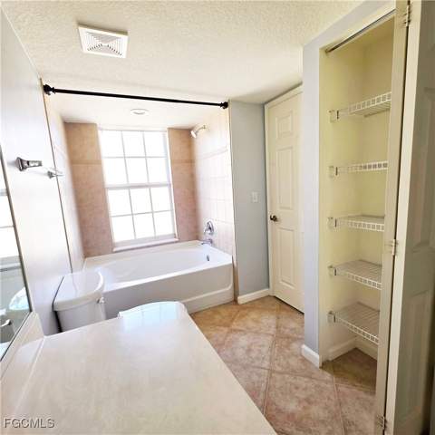 4121 Residence Dr 323, Fort Myers FL - photo 12 of 21