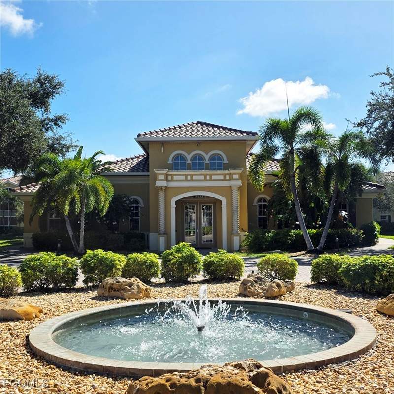 2 bedroom Condominium at 4121 Residence Dr 323, The Residence, Fort Myers — photo 3