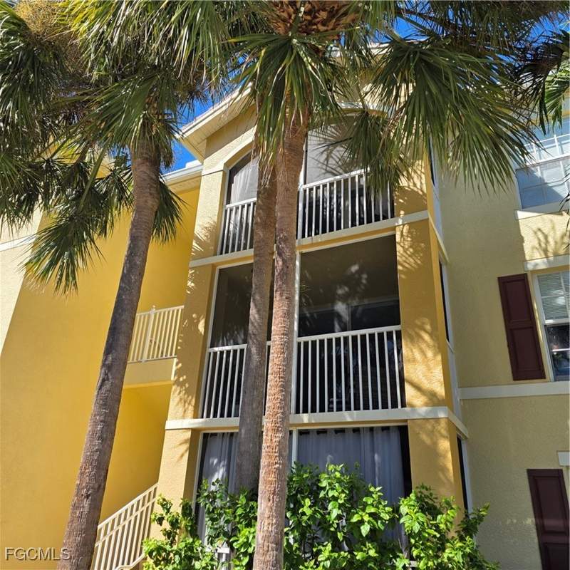 2 bedroom Condominium at 4121 Residence Dr 323, The Residence, Fort Myers — photo 4