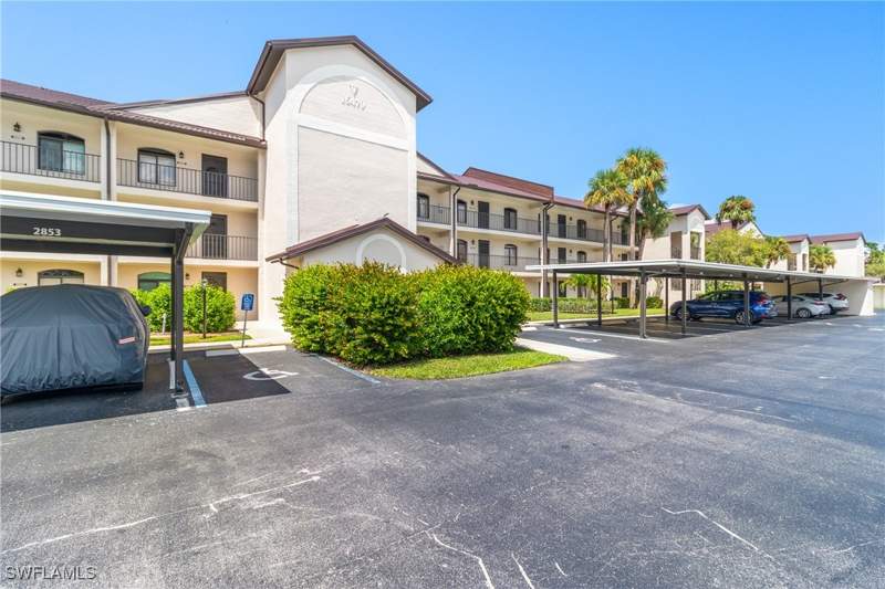 2 bedroom Condominium at 16470 Kelly Cove Dr 2837, Manor, Fort Myers — photo 2