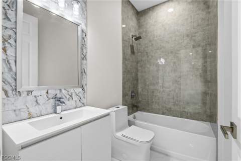 2100 NW 21st St, Cape Coral FL - photo 19 of 24