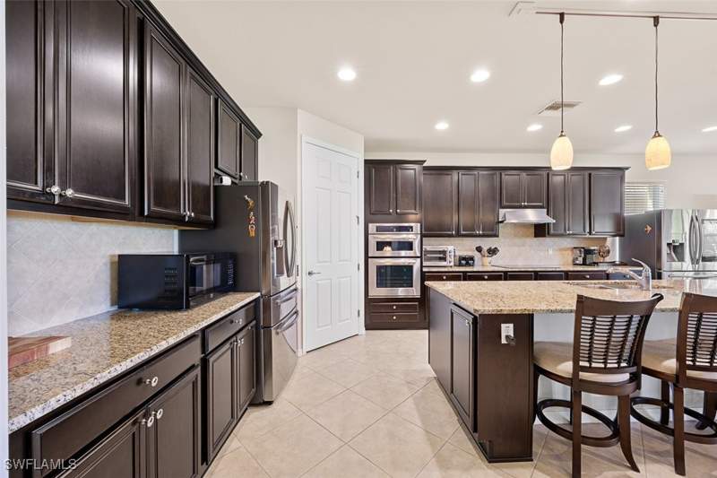 3 bedroom SingleFamilyResidence at 5858 Plymouth Pl, Del Webb, Ave Maria — photo 5