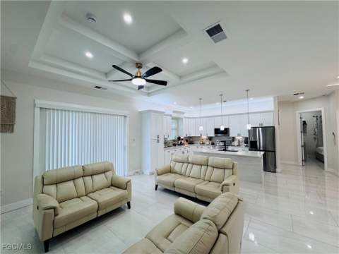 528 Jacaranda Pkwy E, Cape Coral FL - photo 18 of 50