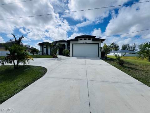528 Jacaranda Pkwy E, Cape Coral FL - photo 9 of 50
