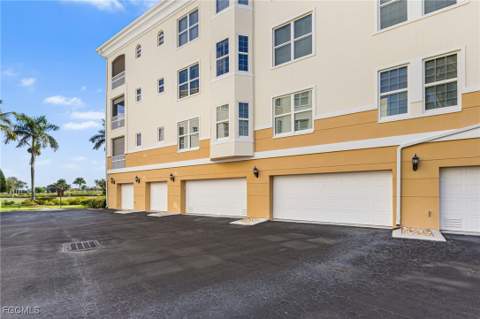 11110 Harbour Yacht Ct 33B, Fort Myers FL - photo 13 of 43