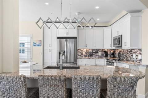 4198 Bay Beach Ln 126, Fort Myers Beach FL - photo 21 of 50