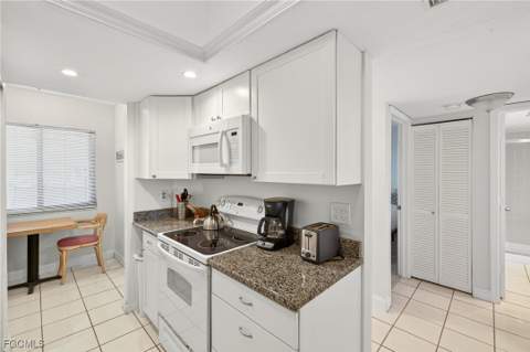 7500 Estero Blvd 706, Fort Myers Beach FL - photo 13 of 36
