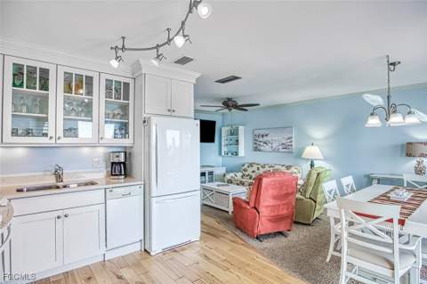 1250 Tennisplace Ct C31, Sanibel FL - photo 11 of 29