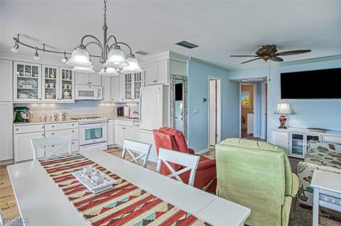 1250 Tennisplace Ct C31, Sanibel FL - photo 13 of 29