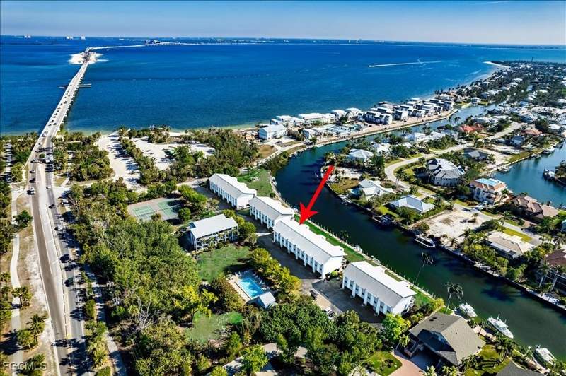 2 bedroom Condominium at 1250 Tennisplace Ct C31, Tennisplace, Sanibel — photo 2