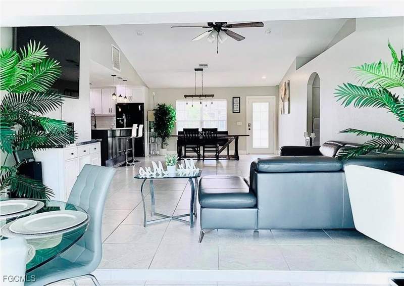 3 bedroom SingleFamilyResidence at 3010 NE 1st Ave 0, Cape Coral, Cape Coral — photo 3