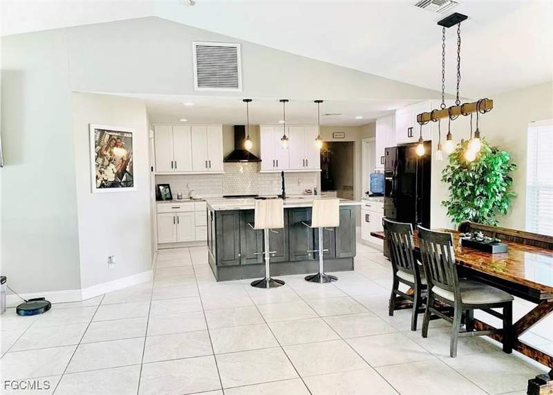 3 bedroom SingleFamilyResidence at 3010 NE 1st Ave 0, Cape Coral, Cape Coral — photo 5