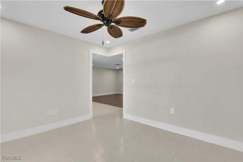 491 Cypress Way E, Naples FL - photo 15 of 42