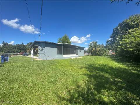 4976 Howard St, Fort Myers FL - photo 18 of 19