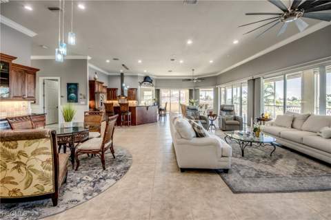 1640 Beach Pkwy 301, Cape Coral FL - photo 13 of 40
